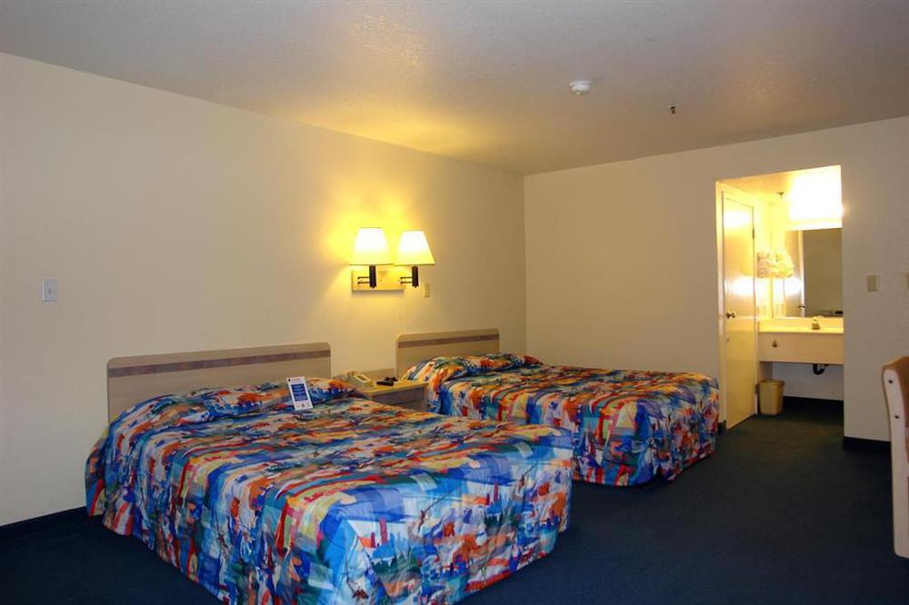 Motel 6 Anaheim Stadium - Orange Oda fotoğraf